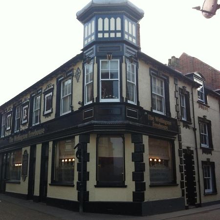 The Wellington Pub Cromer Esterno foto